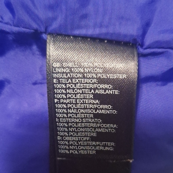 The North Face Women's Light Gray Quilted Lightweight Puffer Jacket - Picture 9 of 10